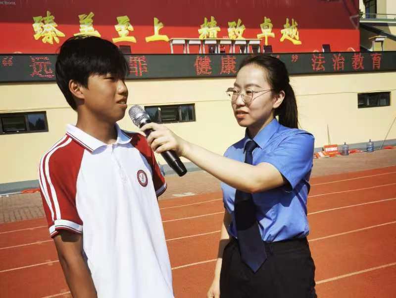 杨杰2.jpg